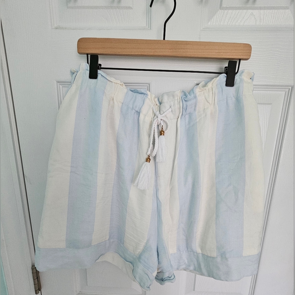 Lauren James Linen Shorts